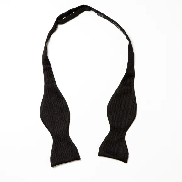 Black Bow Tie Made Of Pure Silk
