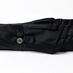 Black Umbrella 