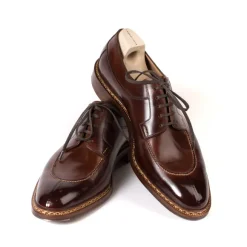 Derby "Norvegian Split Toe" Made Of Brown Calfskin - Hand-Colored