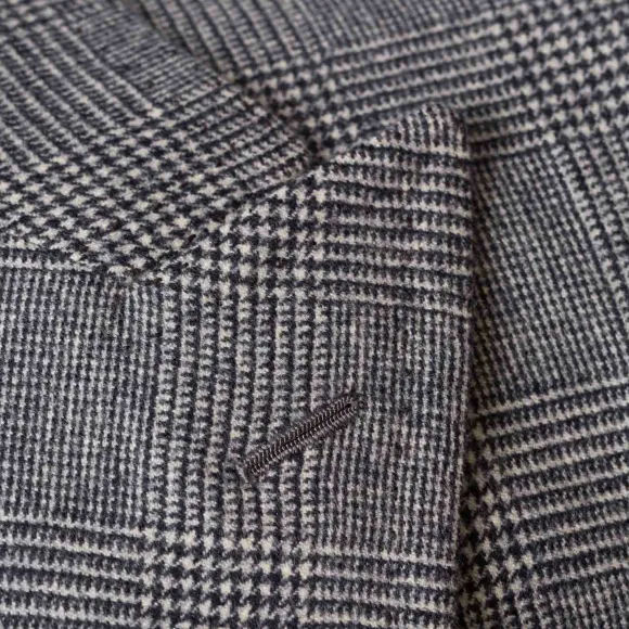 Double-Breasted Suit "Il Vero Gentiluomo" Made Of English Wool By Fox