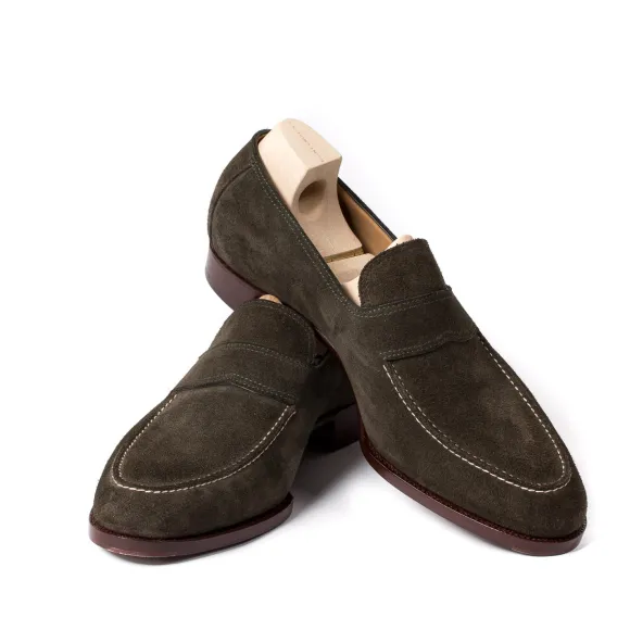 Loafer "Classic" Made Of Fango-Colored Suede - Purely Handcrafted