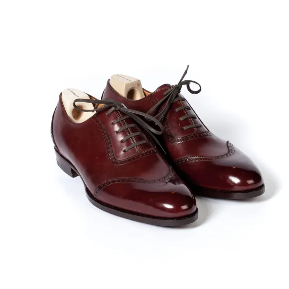 Oxford "Queens" In Burgundy-Colored Calfskin - Hand-Colored