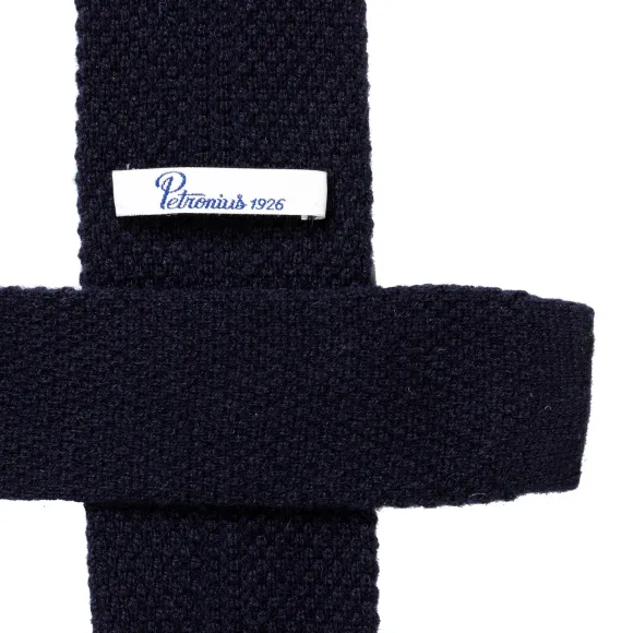 Petronius X Mj: Knitted Tie "Crochet" Made Of Pure Cashmere