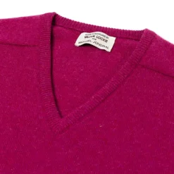 Pure Geelong Lambswool "Leven Vee" Sweater - 2 Ply