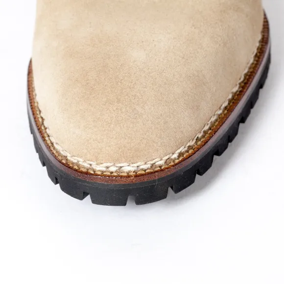 Sand-Colored "Saddle" Oxford Suede With Brown Saddle Made Of Calfskin "Russian Calf"
