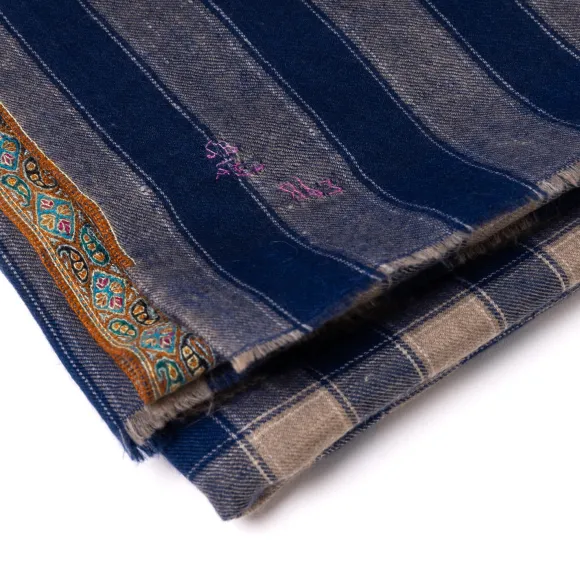 Scarf "Ayodhya" Made Of Finest Hand Embroidered Pashmina Cashmere - Pu
