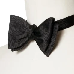 Tied Black Bow Tie Made Of Pure Silk